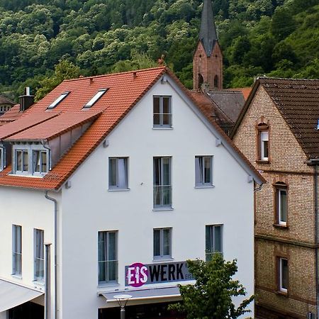 Gaestehaus Eschers Eiswerk 안에일러 앰 트리펠스 외부 사진